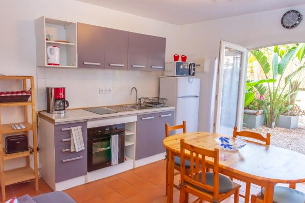 Location appartement giens hyeres papa-iti cuisine